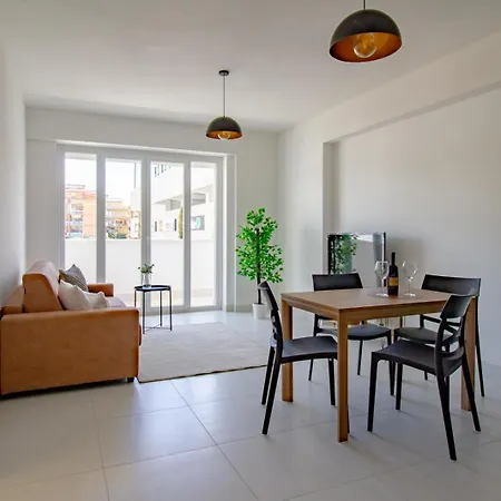 Suite Pomezia * Pomezia