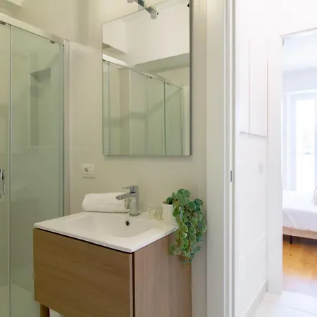 Suite Pomezia Apartman *
