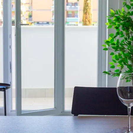 Suite Pomezia Apartment